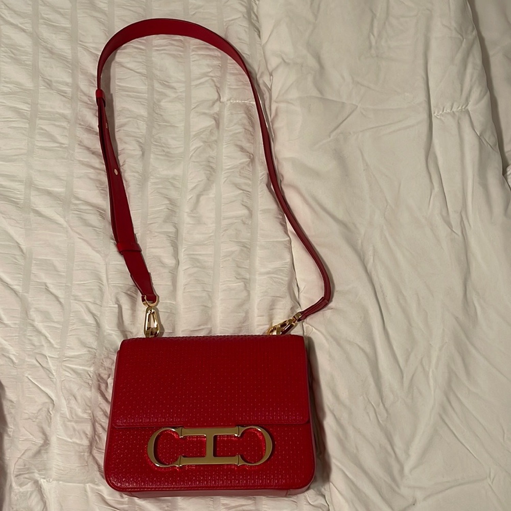 Carolina Herrera Initial Insignia Red Medium Size
